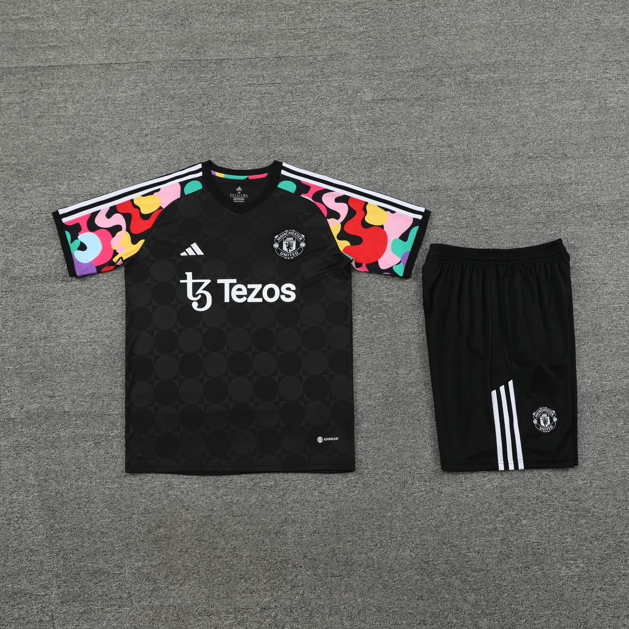 24-25 man u black training set