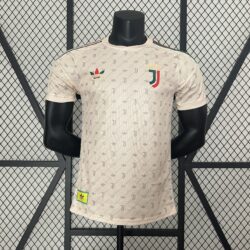 24-25 Player Juventus co-branded version
