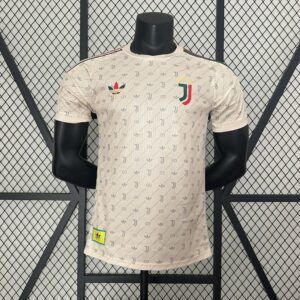 24-25 Player Juventus co-branded version