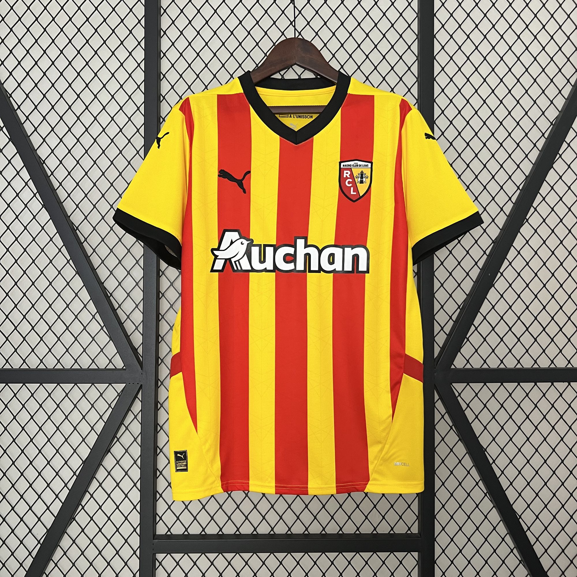 24-25 Lens Home