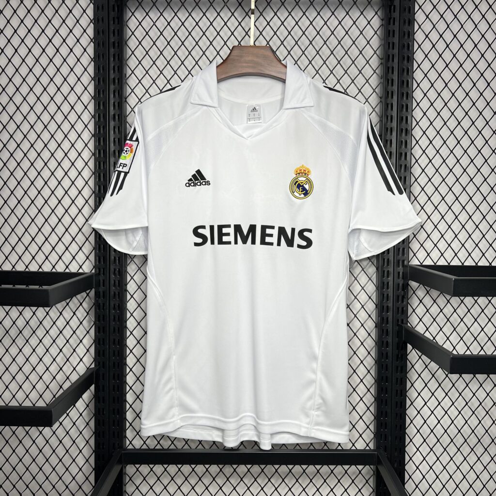 Real Madrid 2005-06 Home Retro Jersey