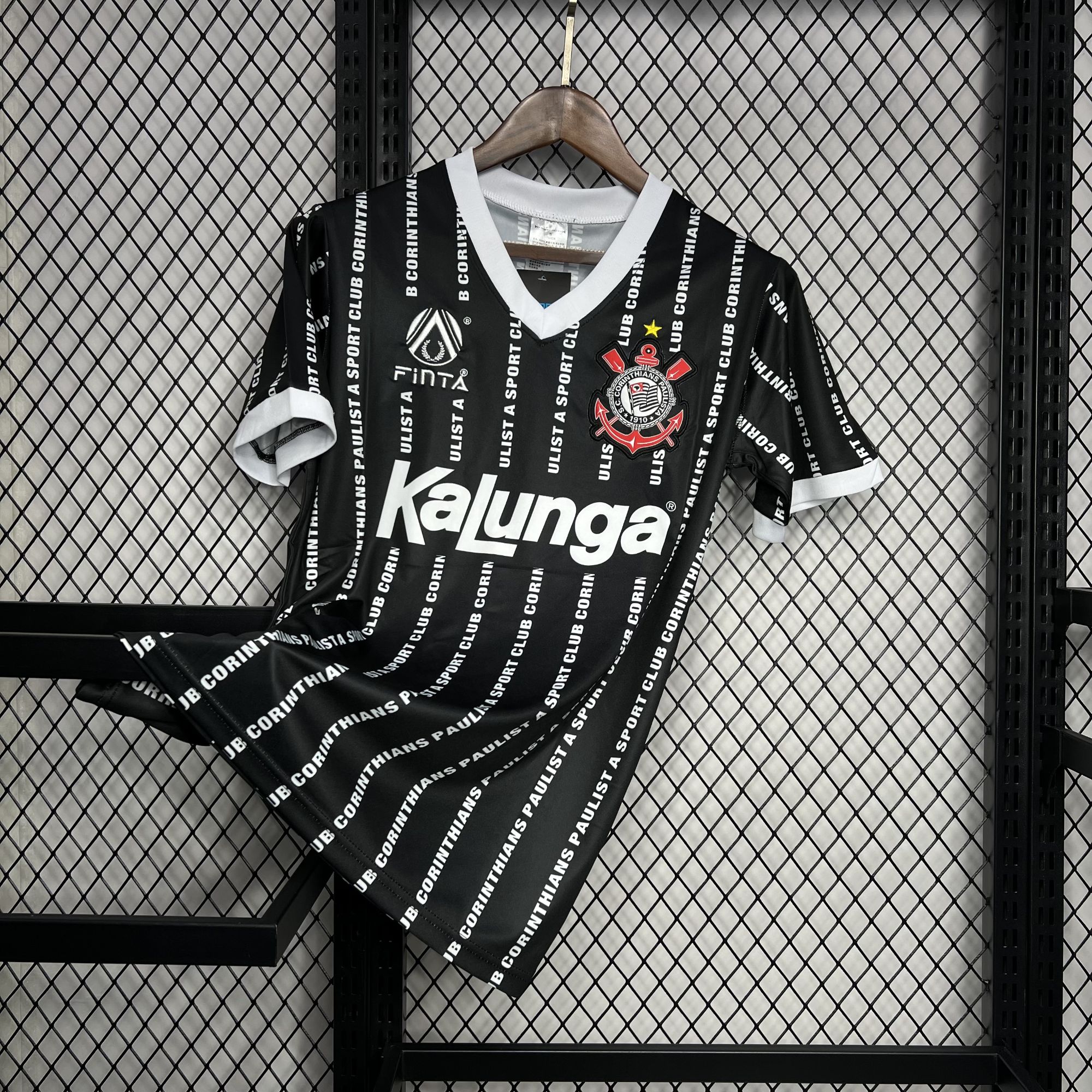 d7b0df2d4755441993074186594