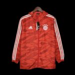 21-22 Windbreaker Bayern Red