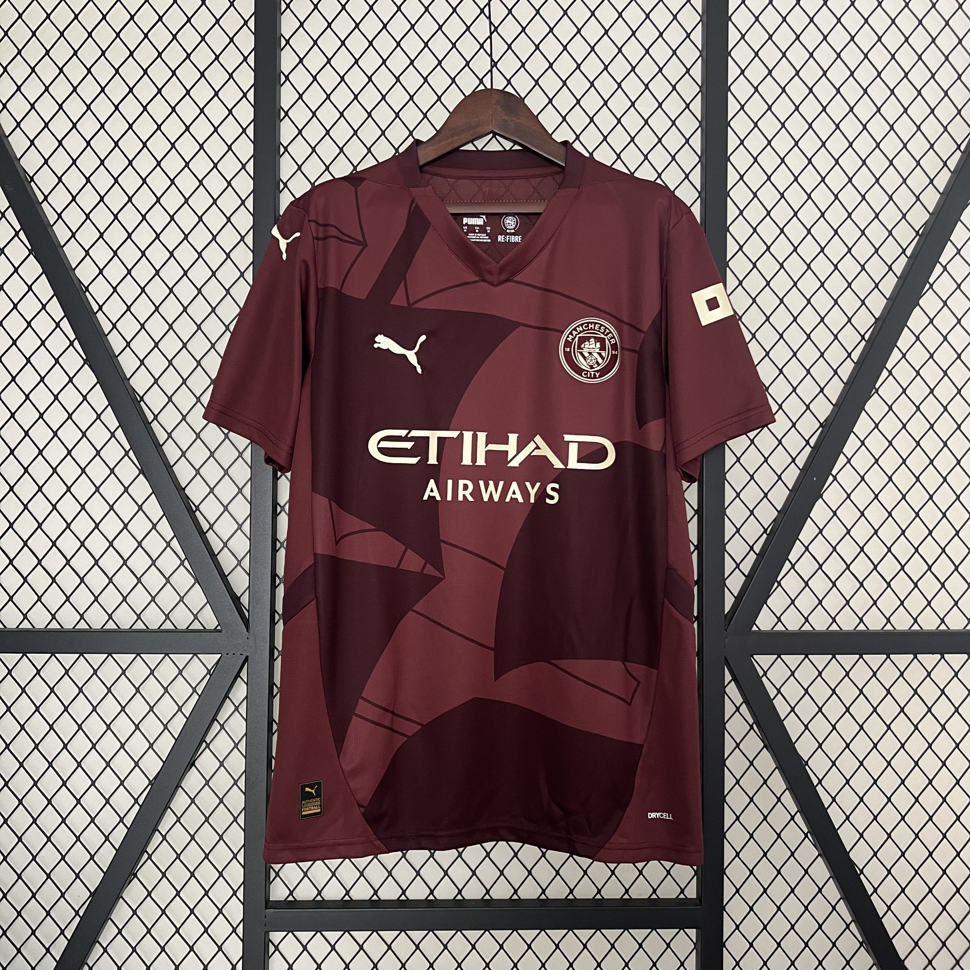 24-25 Manchester City Third Away