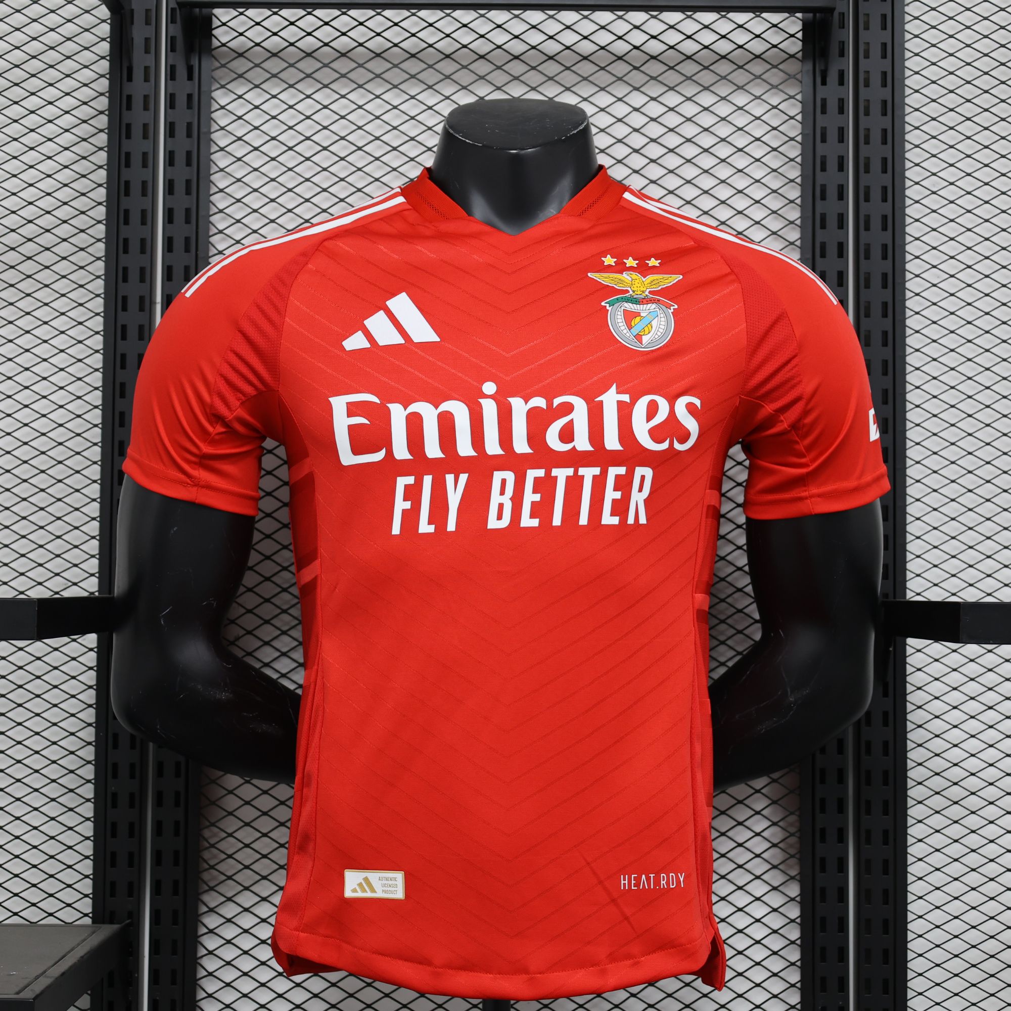 24-25 Player Benfica Home 24-25 Player Benfica Home