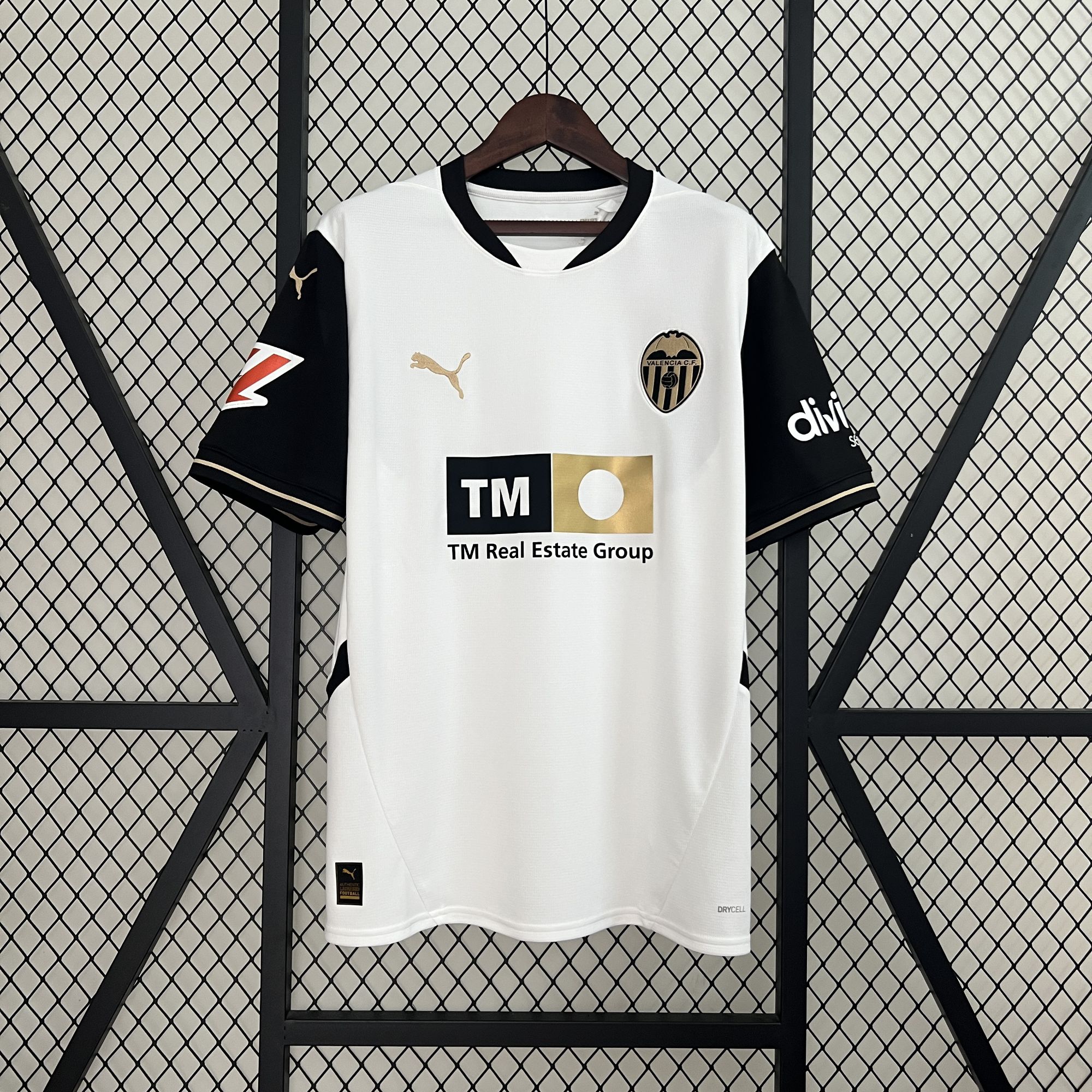 24-25 Valencia Home