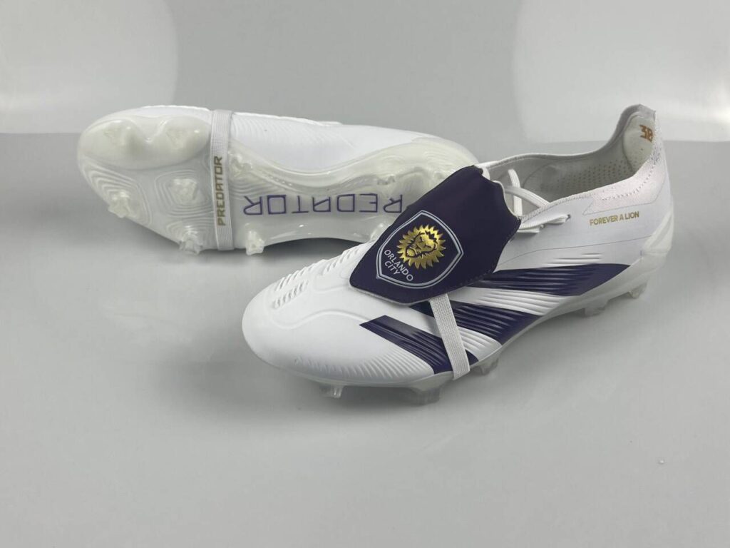 ADIDAS PREDATOR BOOTS