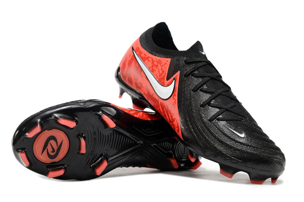 Nike Phantom Boots