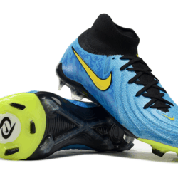 Nike Phantom Boots🔥