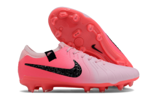 NIKE BOOTS