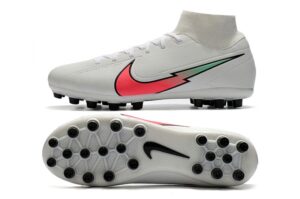NIKE BOOTS