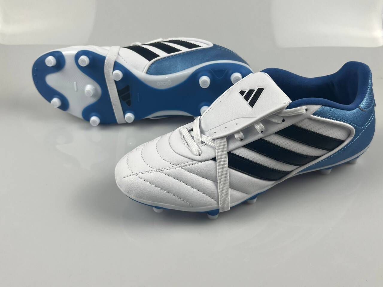ADIDAS BOOTS🔥