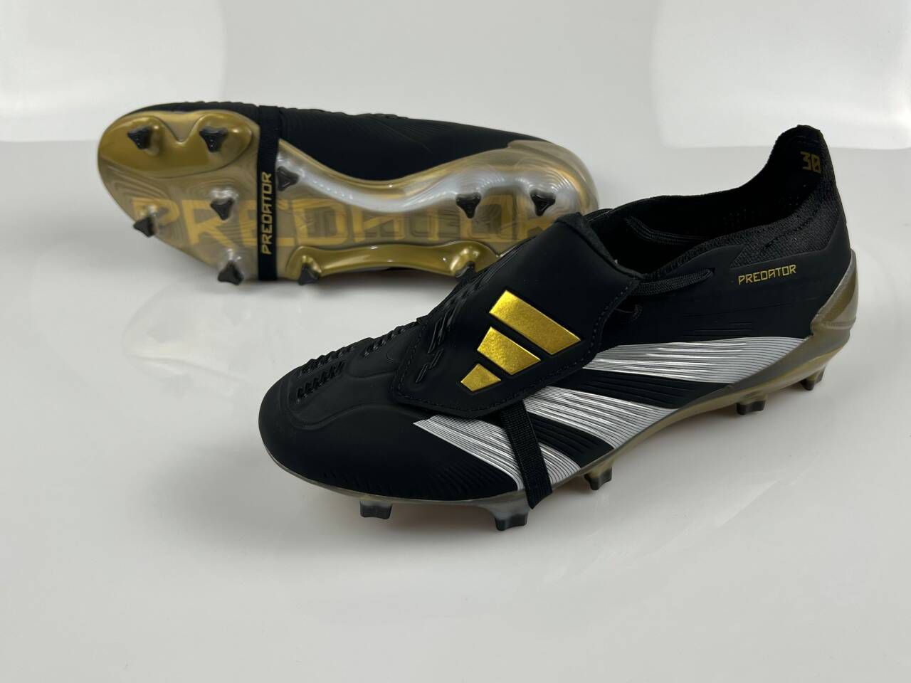 ADIDAS PREDATOR BOOTS🔥