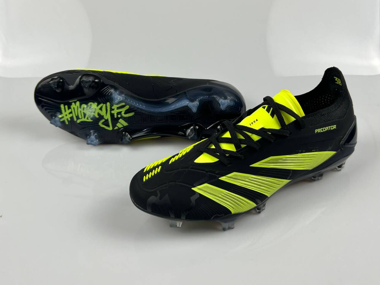 ADIDAS PREDATOR BOOTS🔥