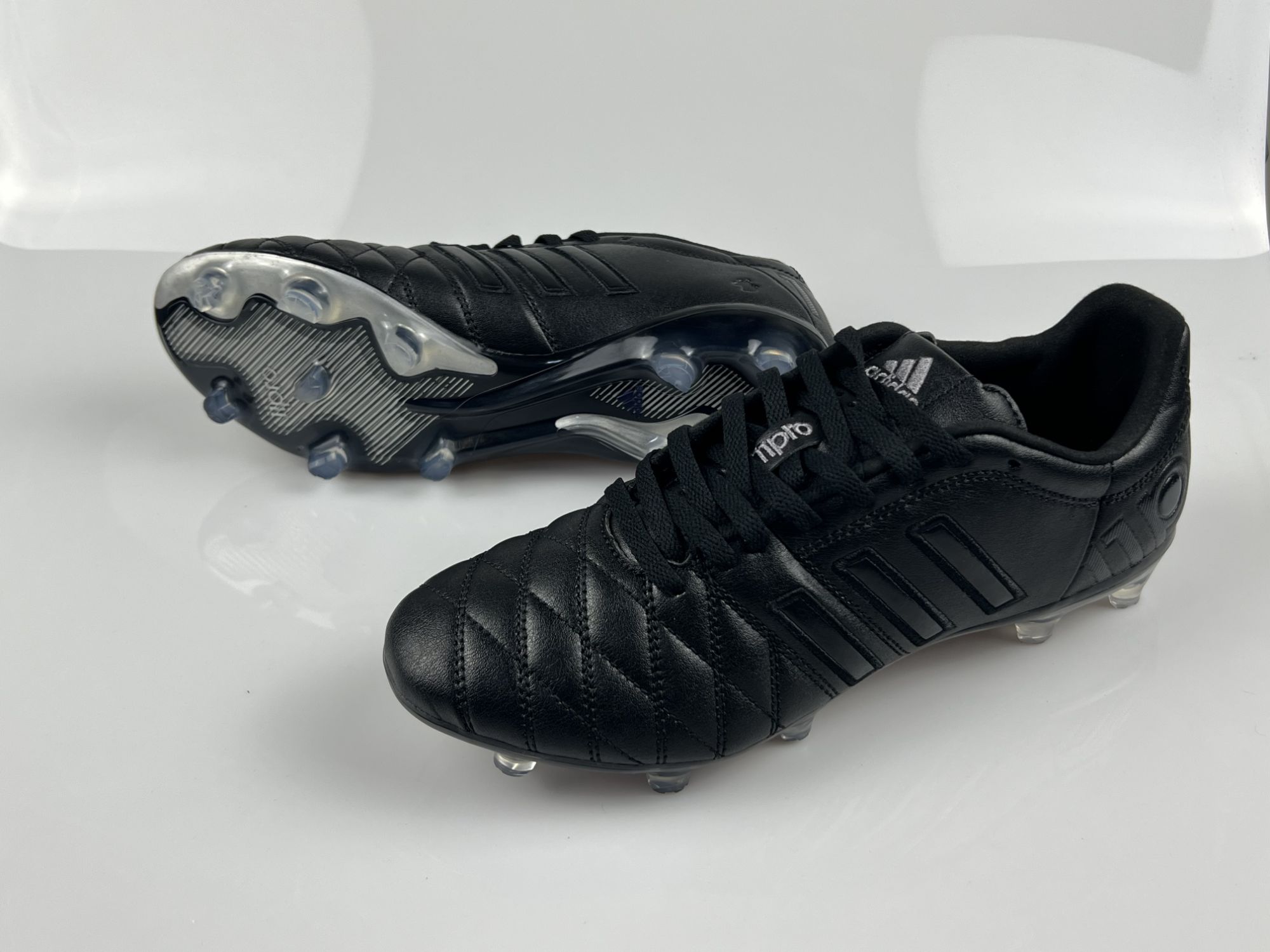 ADIDAS PREDATOR BOOTS🔥