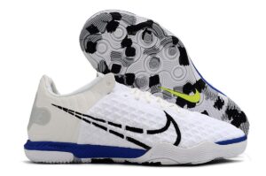 NIKE BOOTS