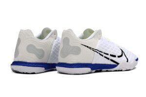 NIKE BOOTS