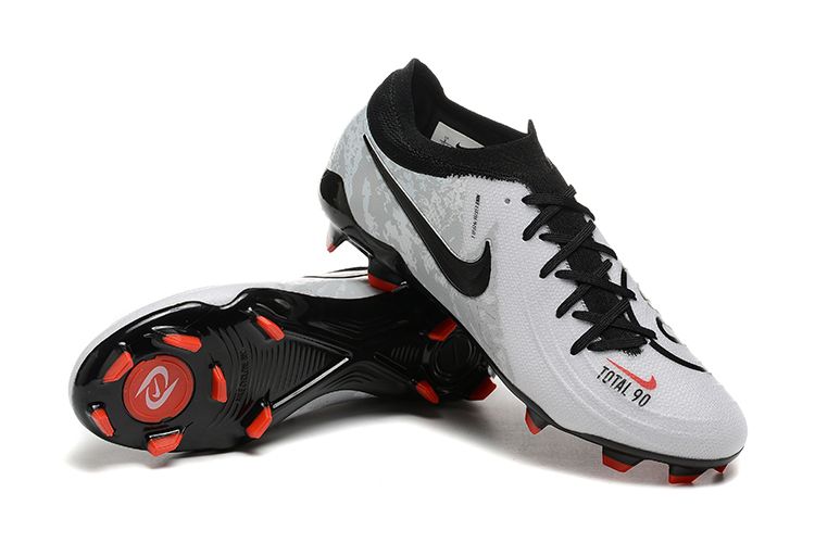 NIKE PHANTOM BOOTS🔥