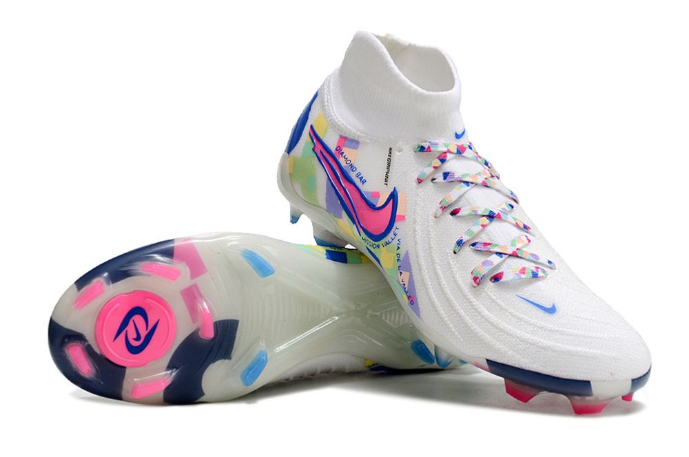 NIKE PHANTOM BOOTS🔥