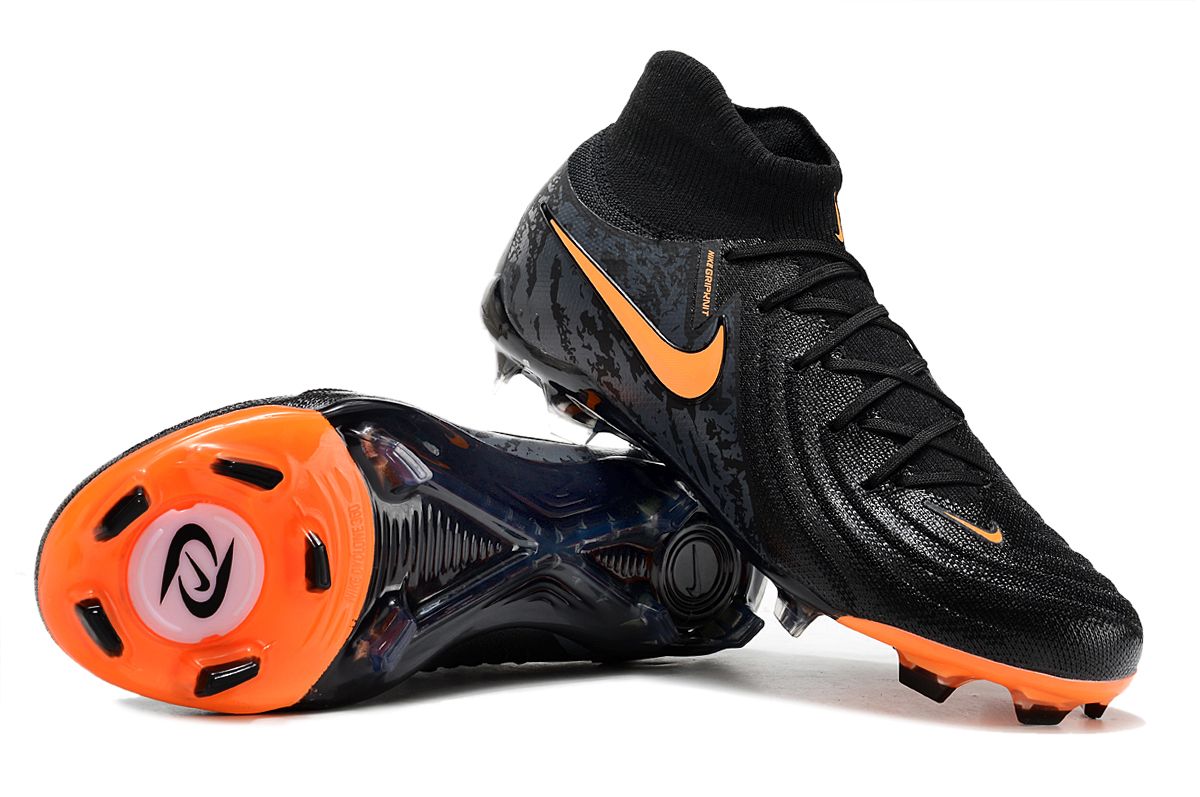 NIKE PHANTOM BOOTS🔥