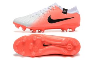 NIKE BOOTS