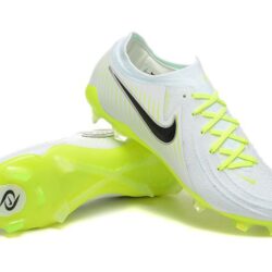 NIKE PHANTOM BOOTS🔥