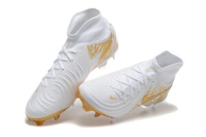 NIKE PHANTOM BOOTS
