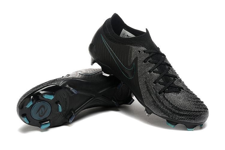 NIKE PHANTOM BOOTS🔥