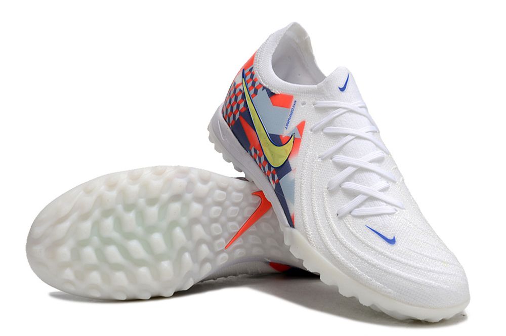 NIKE PHANTOM BOOTS🔥