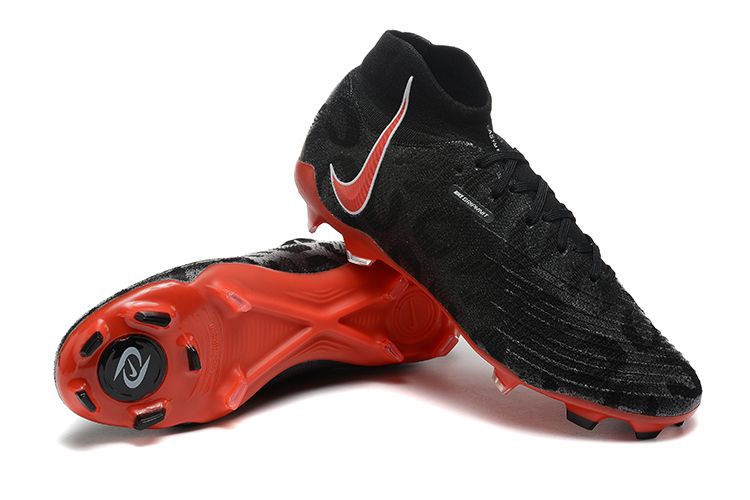 NIKE PHANTOM BOOTS🔥
