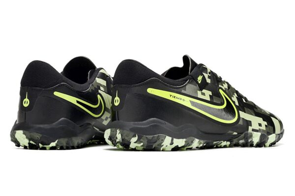NIKE BOOTS