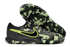 NIKE BOOTS
