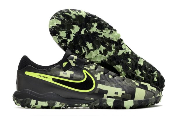 NIKE BOOTS