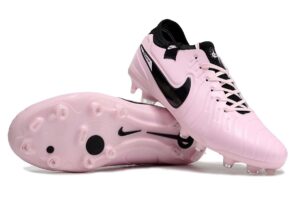 NIKE BOOTS