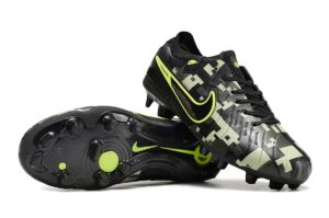 NIKE BOOTS