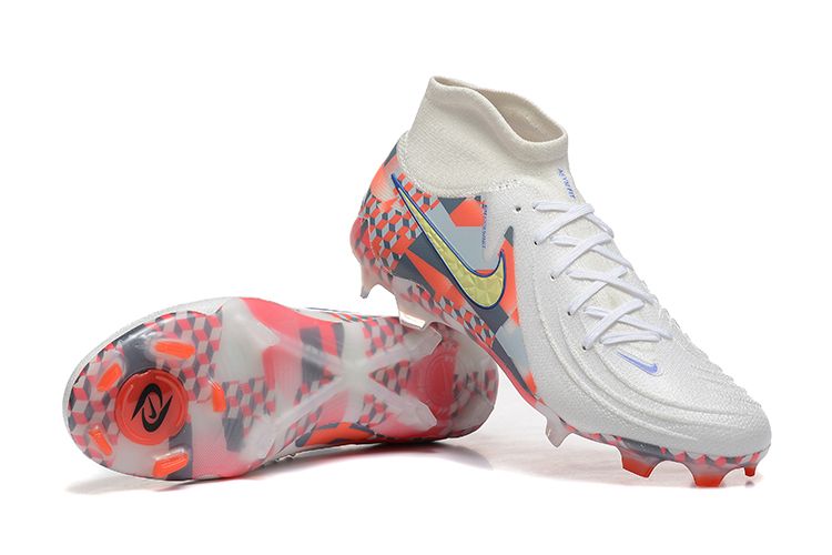 NIKE PHANTOM BOOTS🔥