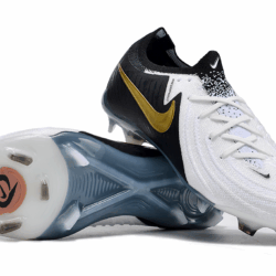 NIKE PHANTOM BOOTS🔥