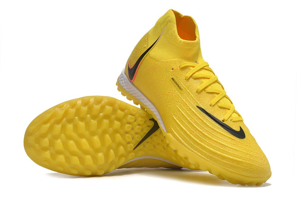 NIKE PHANTOM BOOTS🔥