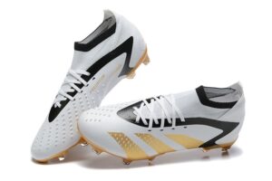 ADIDAS PREDATOR BOOTS