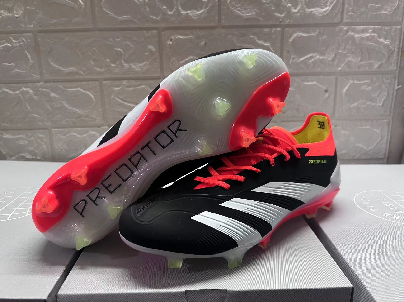 ADIDAS PREDATOR BOOTS🔥