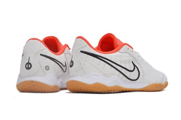 NIKE BOOTS