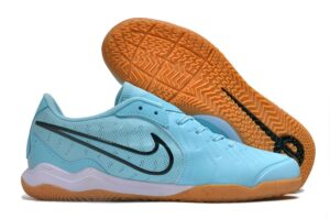 NIKE BOOTS
