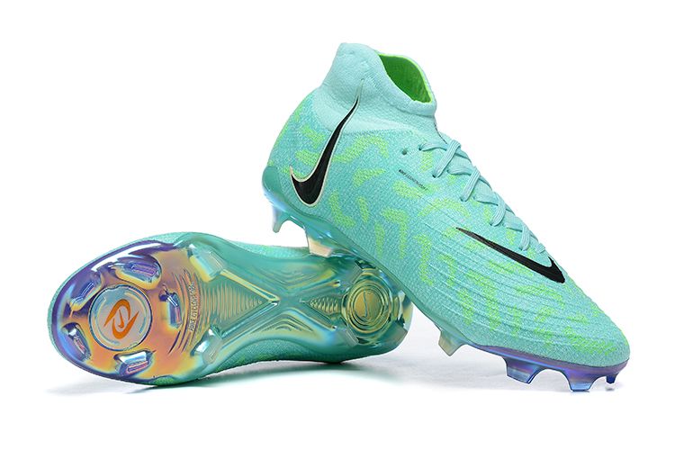 NIKE PHANTOM BOOTS🔥