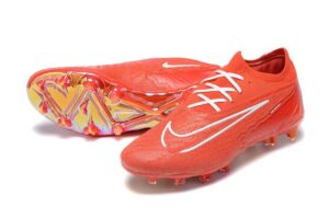 NIKE BOOTS