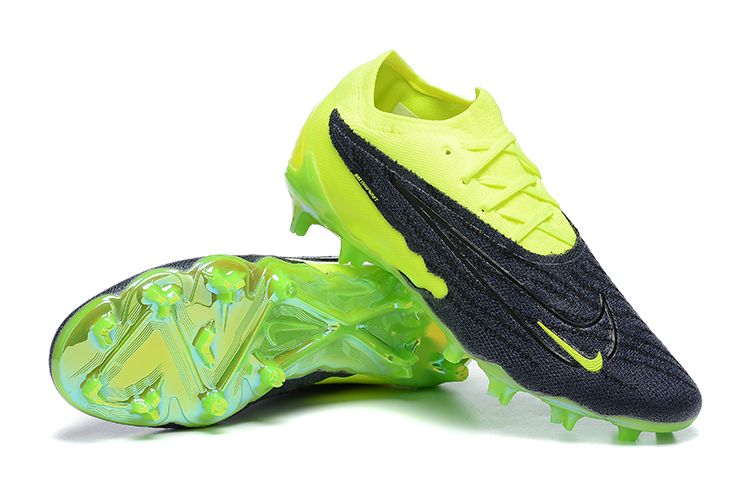 NIKE PHANTOM BOOTS🔥