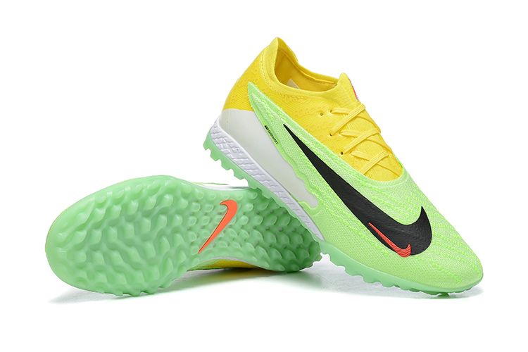 NIKE PHANTOM BOOTS🔥
