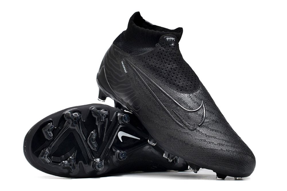 NIKE PHANTOM BOOTS🔥