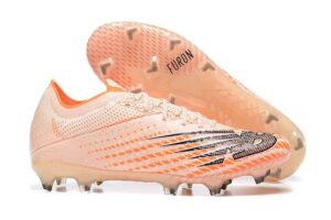 NEW BALANCE BOOTS