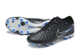 NIKE BOOTS