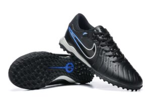 NIKE BOOTS